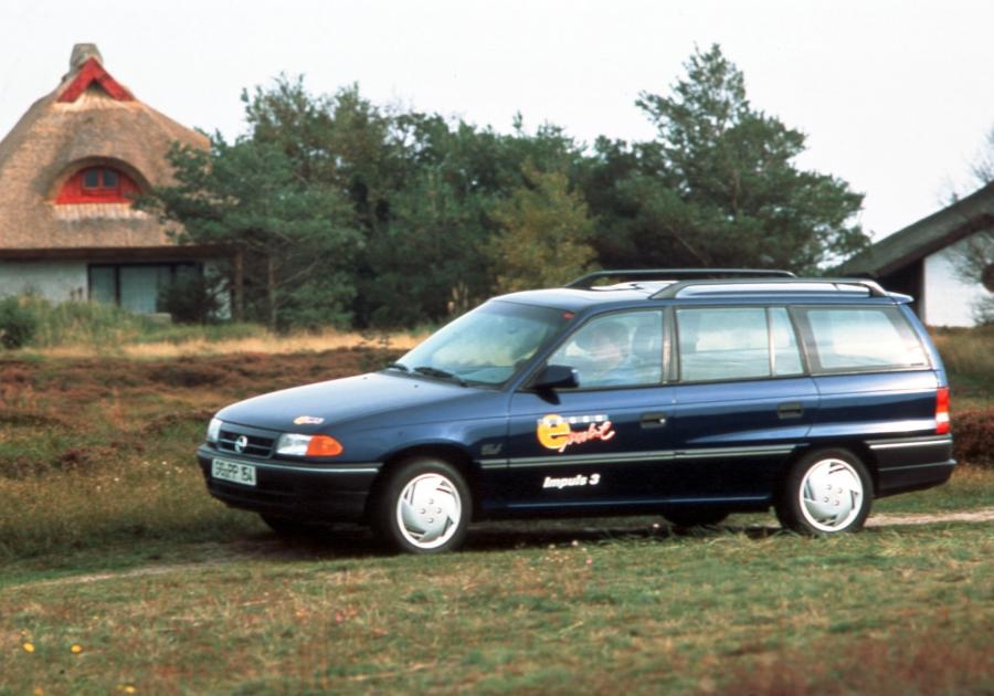  Opel Astra 1991 года  (фото 8 из 24)